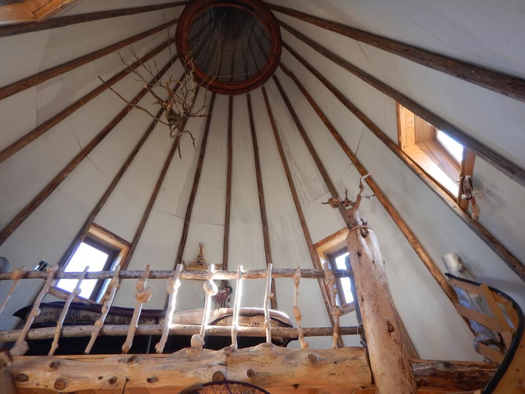 Aux Tipis De La Riviere Sauvage Villa Saint Romain ภายนอก รูปภาพ