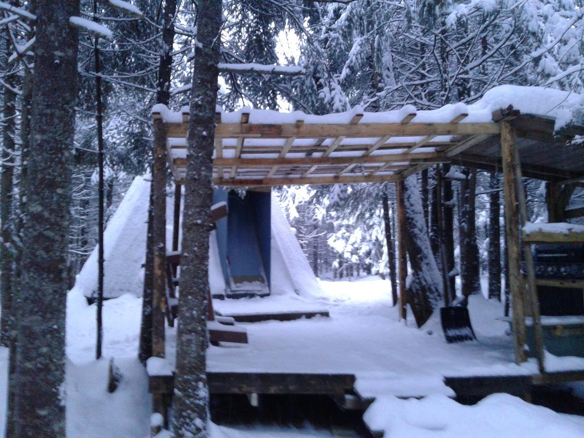 Aux Tipis De La Riviere Sauvage Villa Saint Romain ภายนอก รูปภาพ